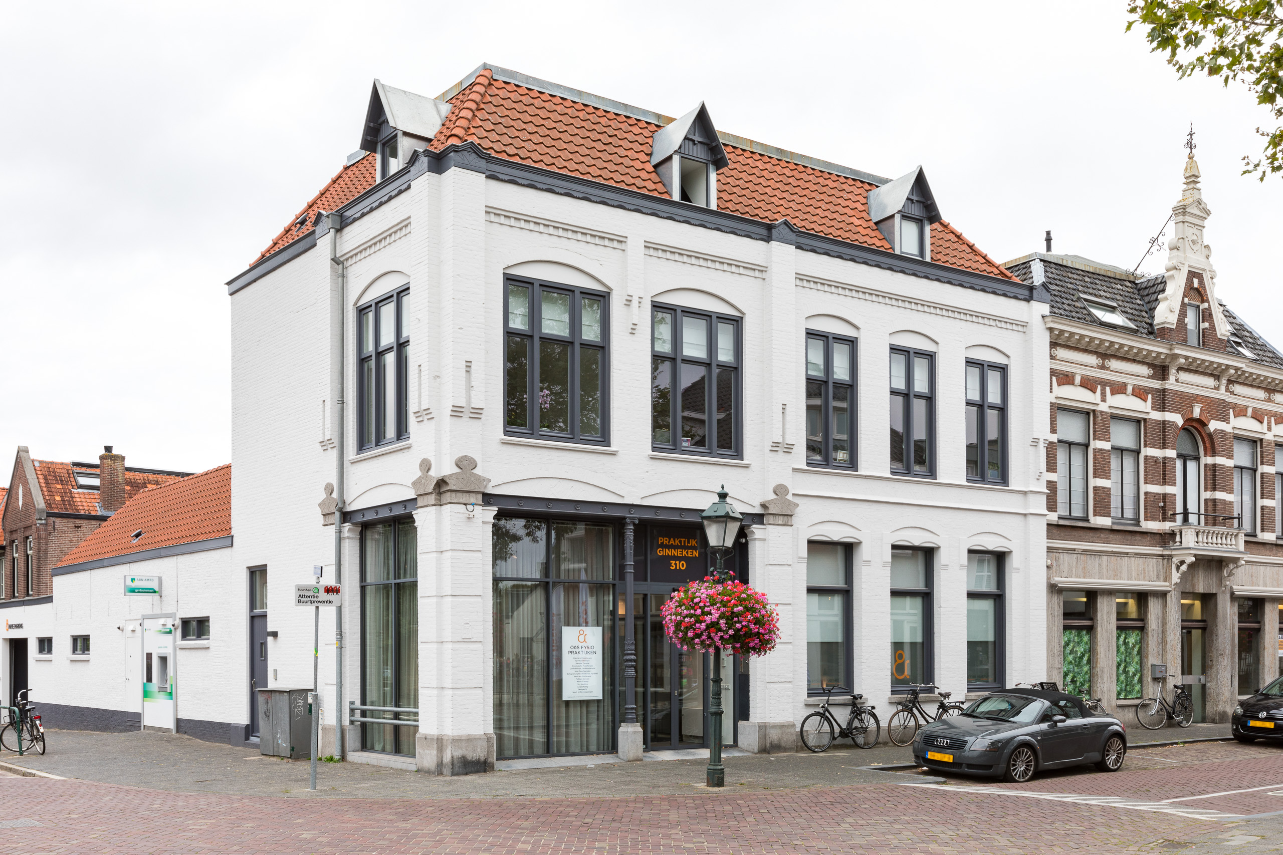 Fysiotherapiepraktijk met 3 appartementen  |  Breda